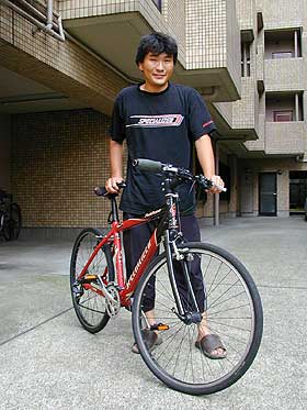 安東浩正さん
