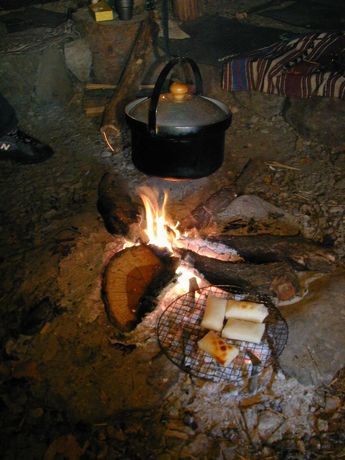竪穴式住居「イオ」 竪穴式住居「イオ」