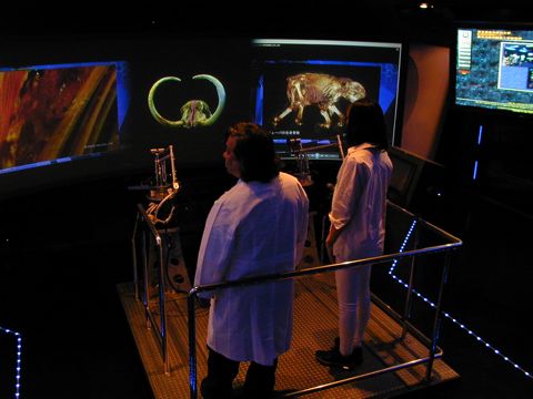 医用バーチャルリアリティー実験室写真 医用バーチャルリアリティー実験室